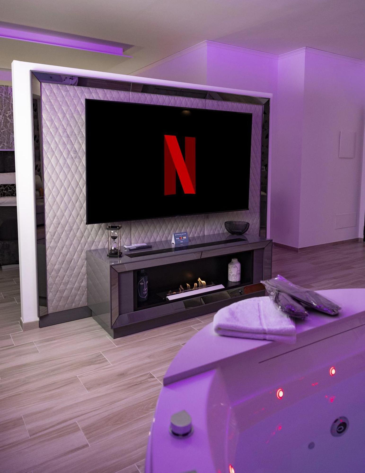Suite17 - Luxury Guesthouse Джовинаццо Экстерьер фото